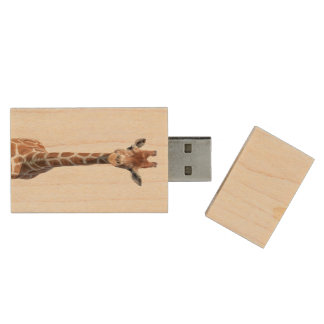Cute giraffe face wood flash drive