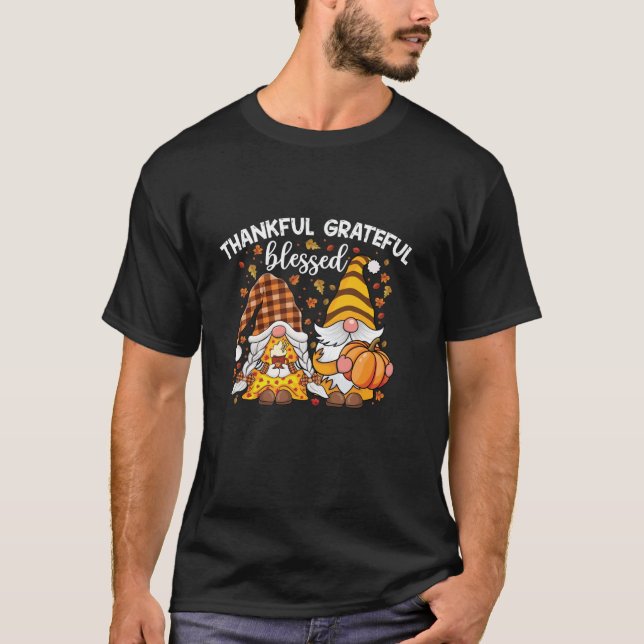 Cute gnomes couple with pumpkin spice Fall Yall au T-Shirt (Front)