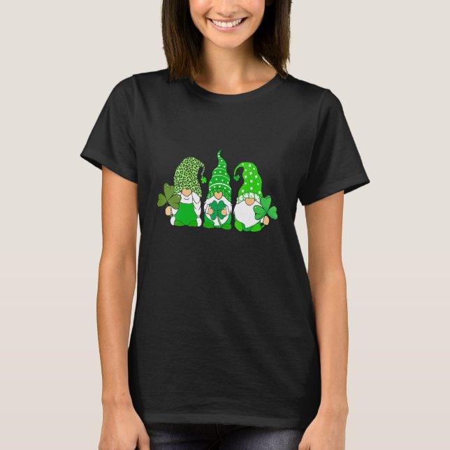 Cute Gnomes Holding Shamrock Leopard Plaid St Patr T-Shirt (Front)