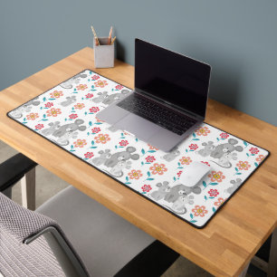 Cute gray mouse mother with two babies desk mat