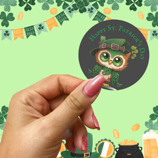 Cute Green Owl St. Patrick’s Day Classic Round Sticker