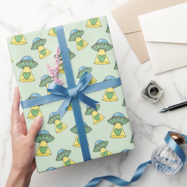 Cute Green UFO Pattern Wrapping Paper (Gifting)