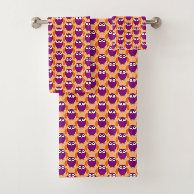 Cute Halloween Owl Patterned Towels (Insitu)
