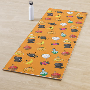 Cute Halloween Pattern with orange background Yoga Mat