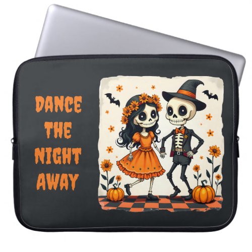 Cute Halloween Skeleton Couple in Orange Laptop Sleeve