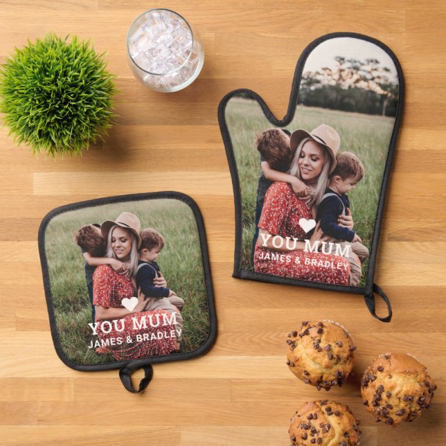 Cute HEART LOVE YOU Mum Photo Mother's Day Oven Mitt & Pot Holder Set (Top Down)