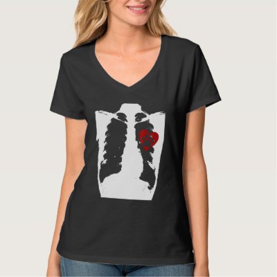 Cute Heart Paw Print Design for Cat Lovers  Puppy  T-Shirt