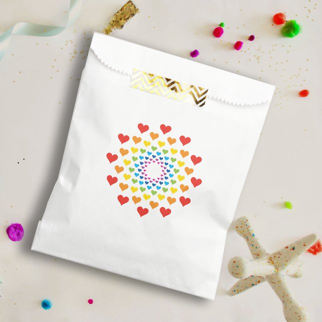 Cute hearts around hearts favor bag (Creator Uploaded)