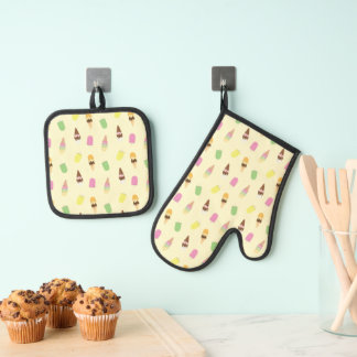 Cute Ice Cream Cones Popsicle Ice Blocks on Yellow Oven Mitt & Pot Holder Set