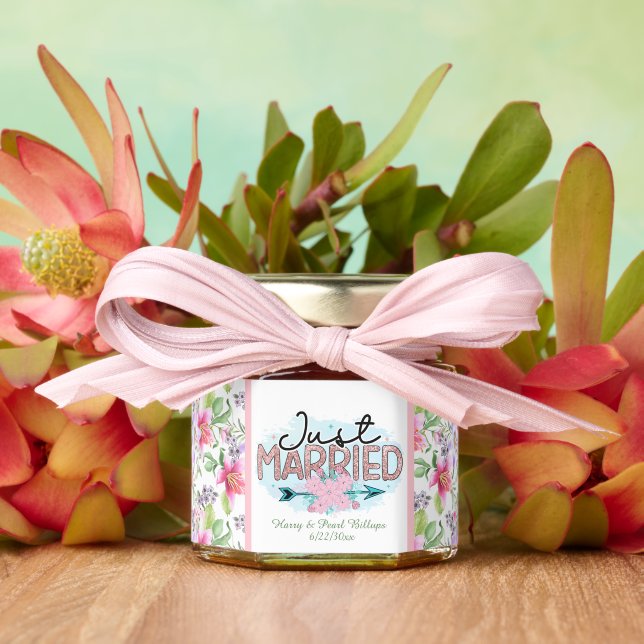 Cute just married customizable  honey jar favors (Insitu (Wedding))