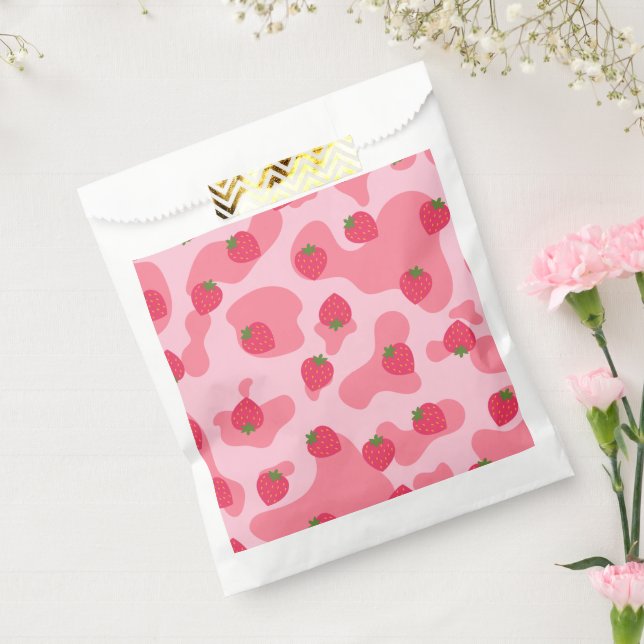 Cute Kawaii Strawberry Cow Pattern Favor Bag (Sealed)
