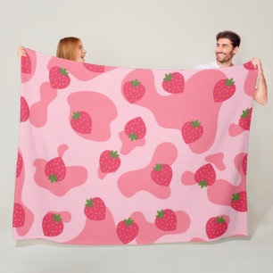 Cute Kawaii Strawberry Cow Pattern Fleece Blanket