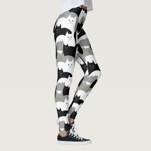 Cute Kitty Cat Pattern in Black White and Gray Le Leggings