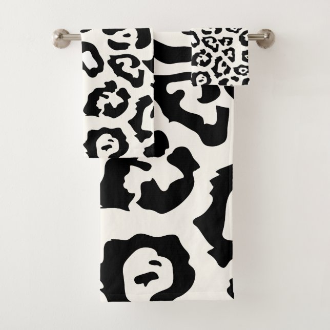 Cute Leopard Print Bath Towel Set (Insitu)
