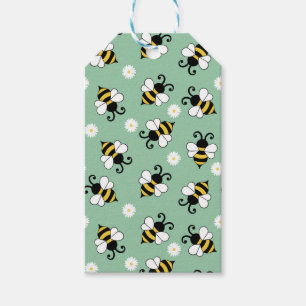 Cute little bees and daisy flowers pattern gift tags