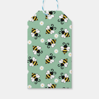 Cute little bees and daisy flowers pattern gift tags