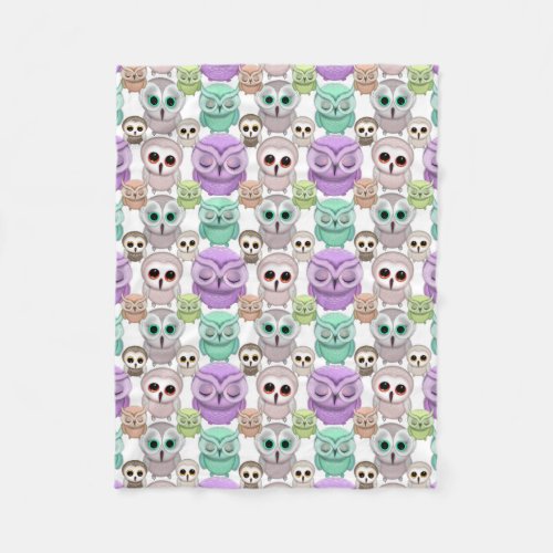 Cute Little Owls in Pastel Colors Fleece Blanket