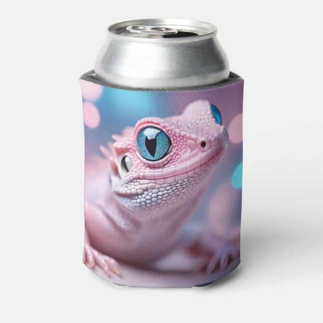 Cute Little Pink Lizard with Big Blue Eyes Can Cooler (Can Back)