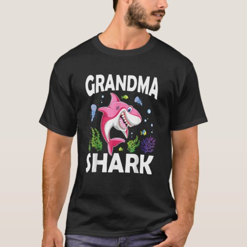Cute Love Smile Nice Fish Grandma Shark In The Sea T_Shirt