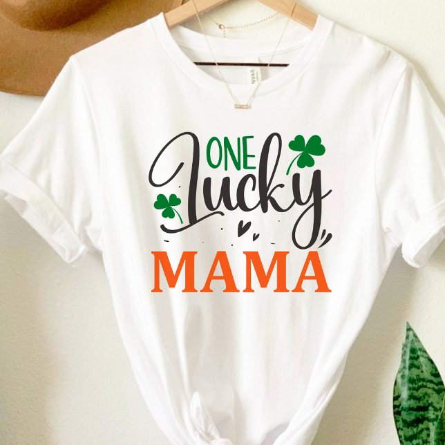 Cute Lucky Mama St Patricks Day T-Shirt (Creator Uploaded)
