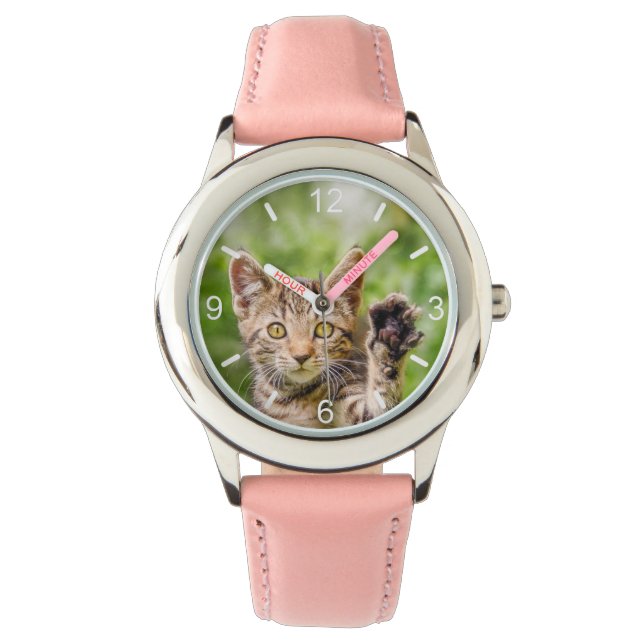 Cute Maneki Neko Cat Kitten Funny Beckoning Pose Watch (Front)