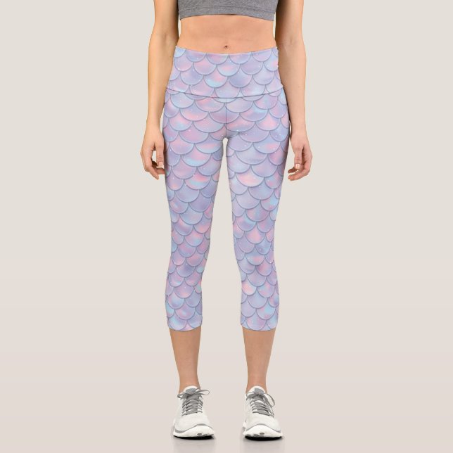 Cute Mermaid Scales, Magical Sea Creature Capri Leggings (Front)