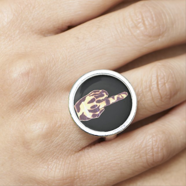 Cute Middle Finger Ring (In Situ)