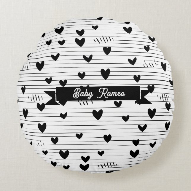 Cute Minimalist Abstract Line Love Black Round Pillow (Front)