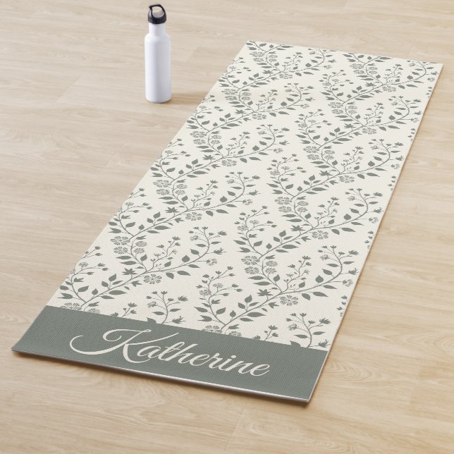 Cute Minimalist Sage Cream Floral Script Name Yoga Mat (In Situ)