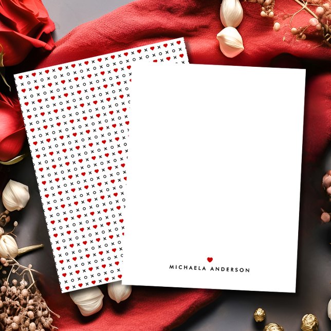 Cute Modern Red Hearts & XO's Custom Name Note Card (Creator Uploaded)