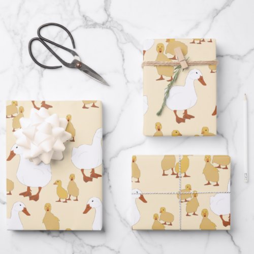 Cute Mother Duck  Baby Duckling Pattern  Wrapping Paper Sheets