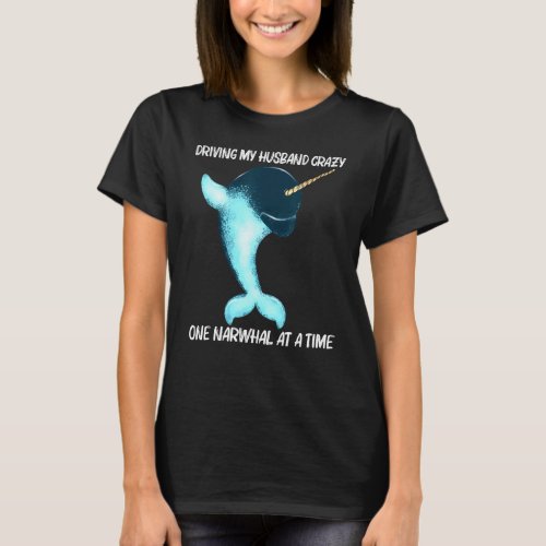 Cute Narwhal Design For Women Mom Whale Arctic Oce T_Shirt
