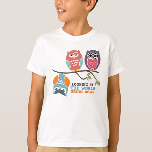Cute Owl Cartoon Kid T_Shirt Looking at the World