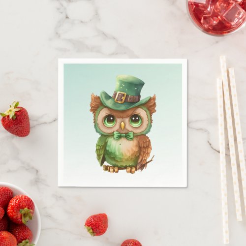 Cute Owl in a Green Top Hat Napkins