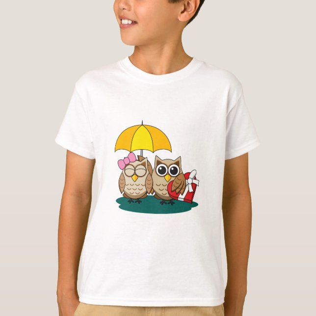 Cute Owl Lovers w/ Umbrella and Red Chocolate Box T-Shirt (Front)