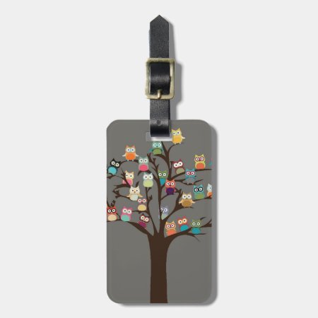 Cute Owl On Tree | Background Luggage Tag