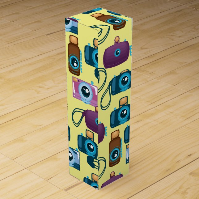 Cute Pattern of Cameras Wine Gift Box (Back)