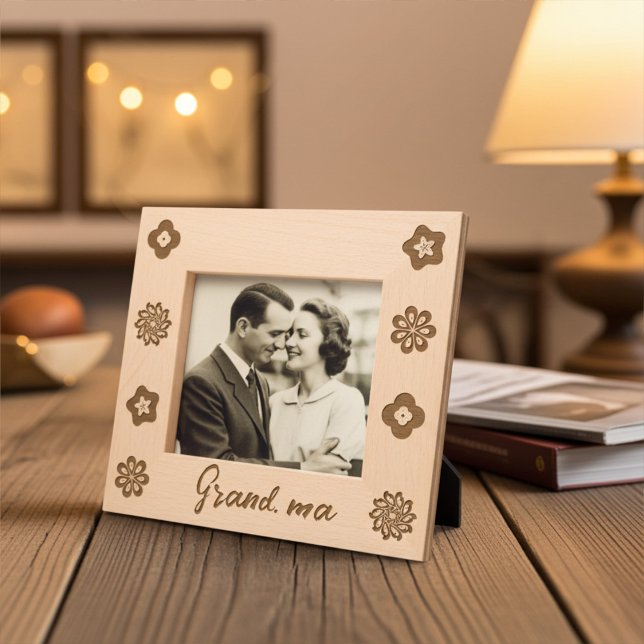 Cute Personalized Grandma Floral Engraved Frames (Creator Uploaded)
