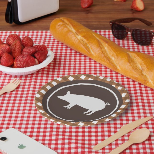 Cute Pig roast party plate (Picnic)