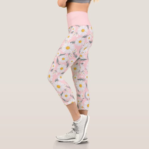 Cute Pink And White Floral Daisy Capri Leggings