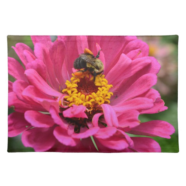 Cute pink floral photo Pink Zinnia Bumble bee Placemat (Front)