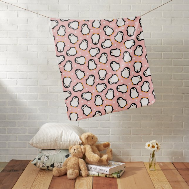 Cute pink penguin pattern baby blanket (In Situ)
