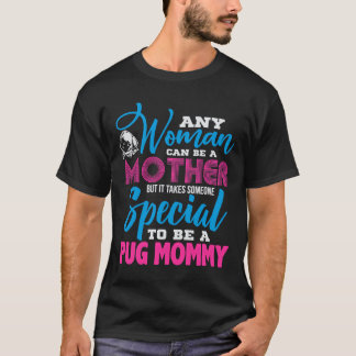 Cute Pug Mom Dog Mommy Gift Idea Essential  35 T-Shirt