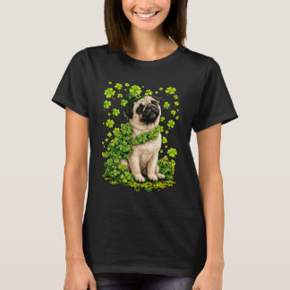 Cute Pug with Shamrocks Clovers St Patricks Day Ir T-Shirt