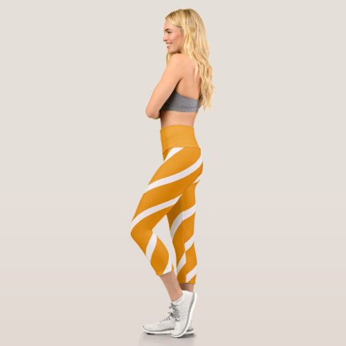 Cute Pumpkin Color Pattern Fall Halloween Capri Leggings