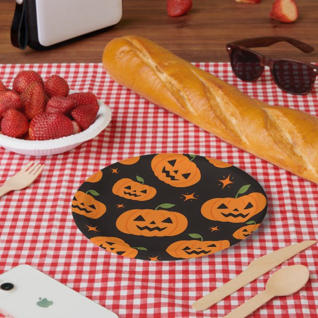 Cute Pumpkin Halloween Spooky Pattern Paper Plates (Picnic)