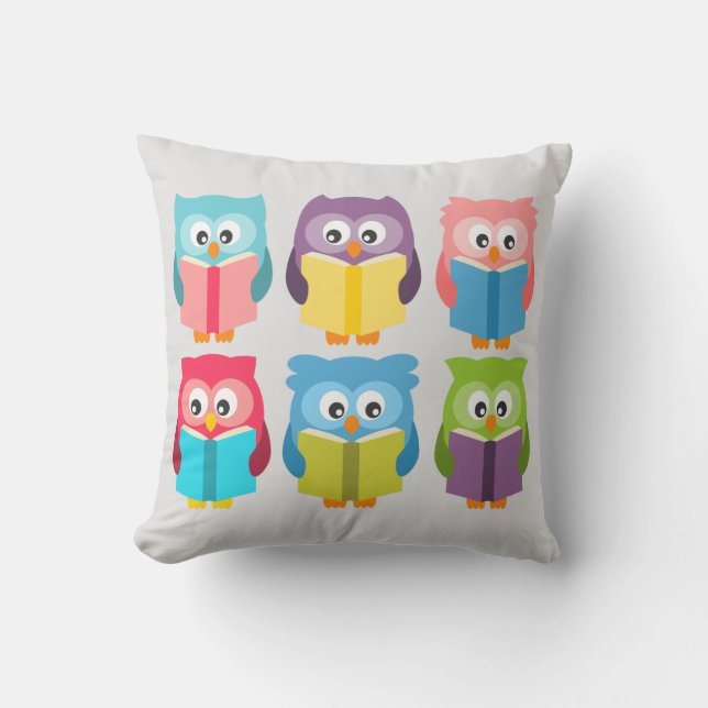 Cute reading owls throw pillow (Front)