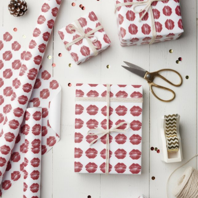 Cute Red Lips Pattern Christmas Gift Wrap (Creator Uploaded)