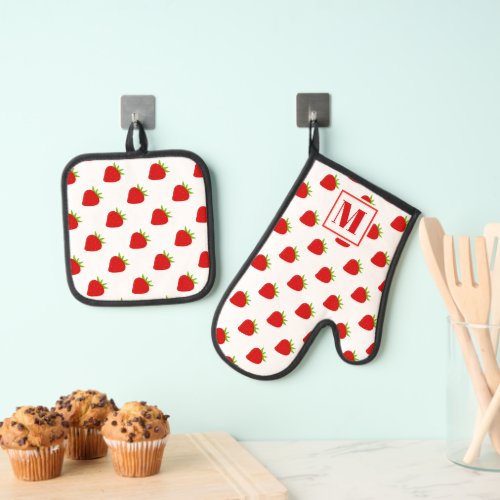 Cute Red Strawberry Pattern Monogrammed  Oven Mitt  Pot Holder Set