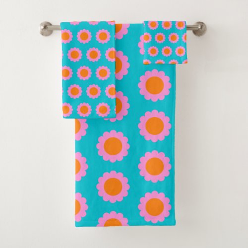 Cute Retro 60s Turquoise Mod Flower Pattern Bath Towel Set